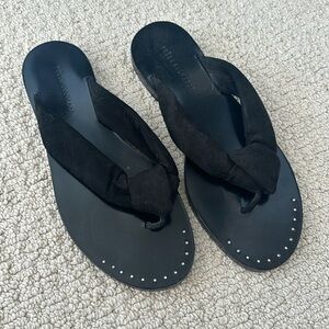 Freda Salvador Cecile Black Padded Knot Thong Sandals Size 9